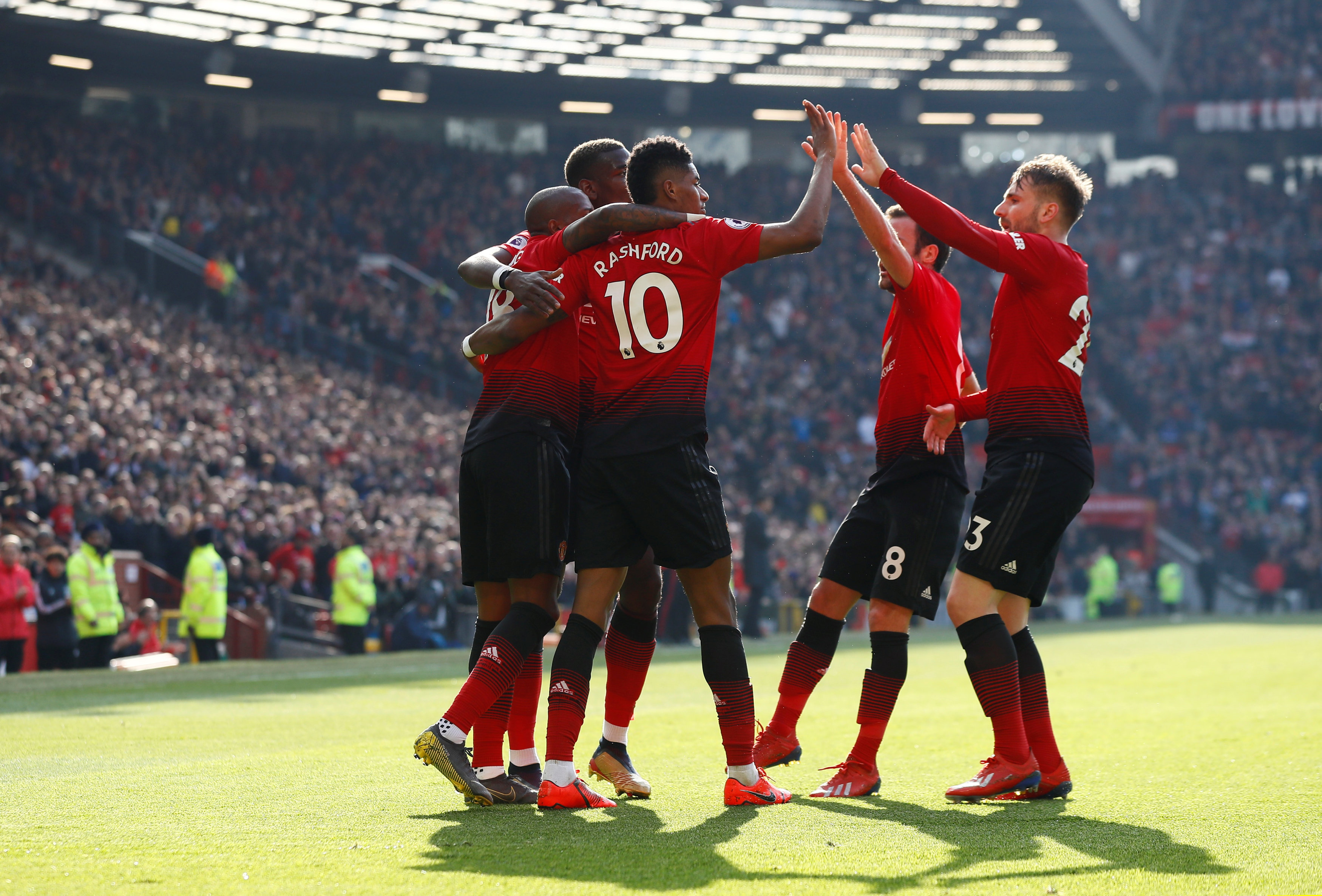 一个保护性 一个保护性